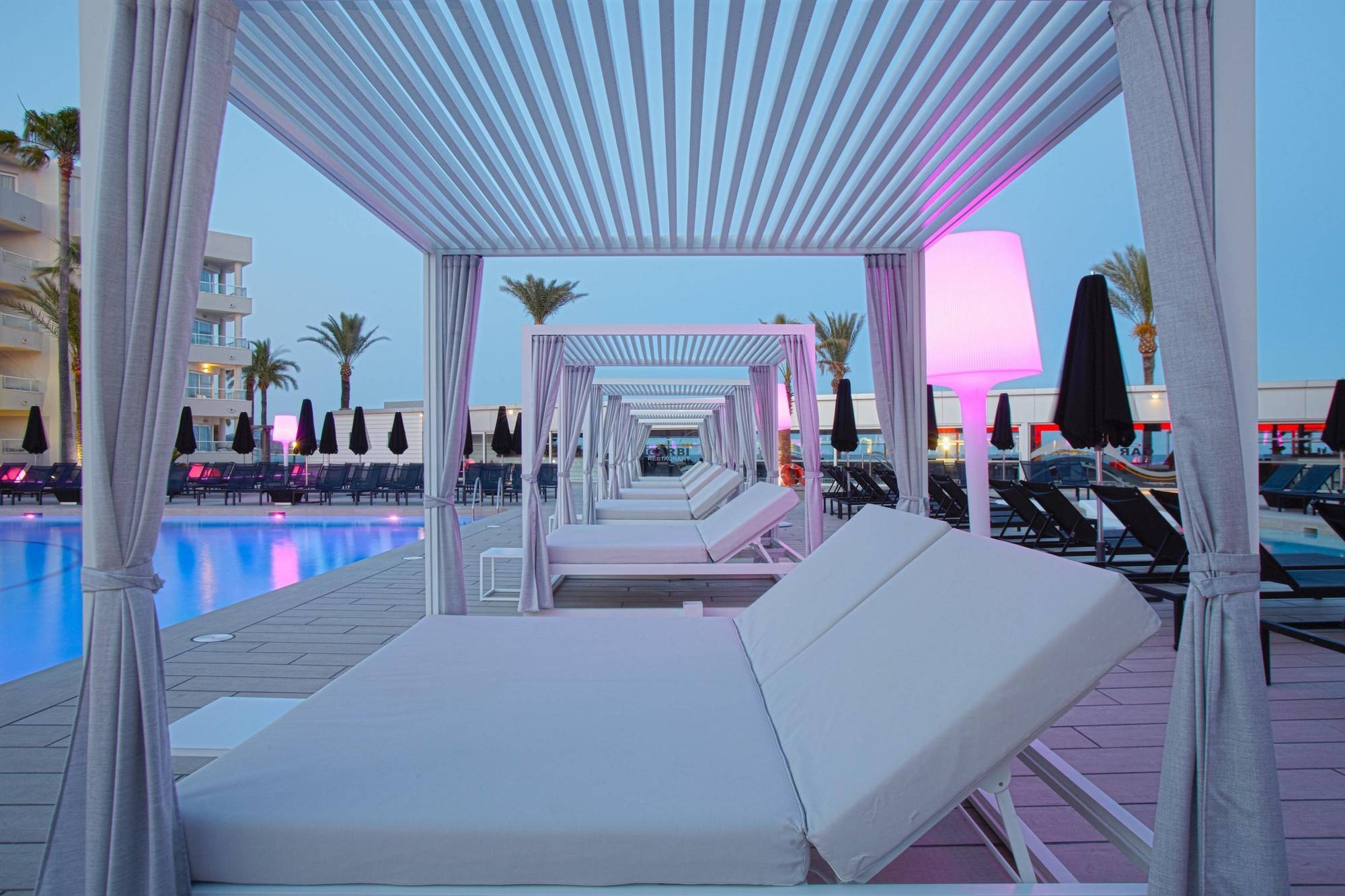 Design Hotel Club Garbi Playa d'en Bossa Bagian luar foto