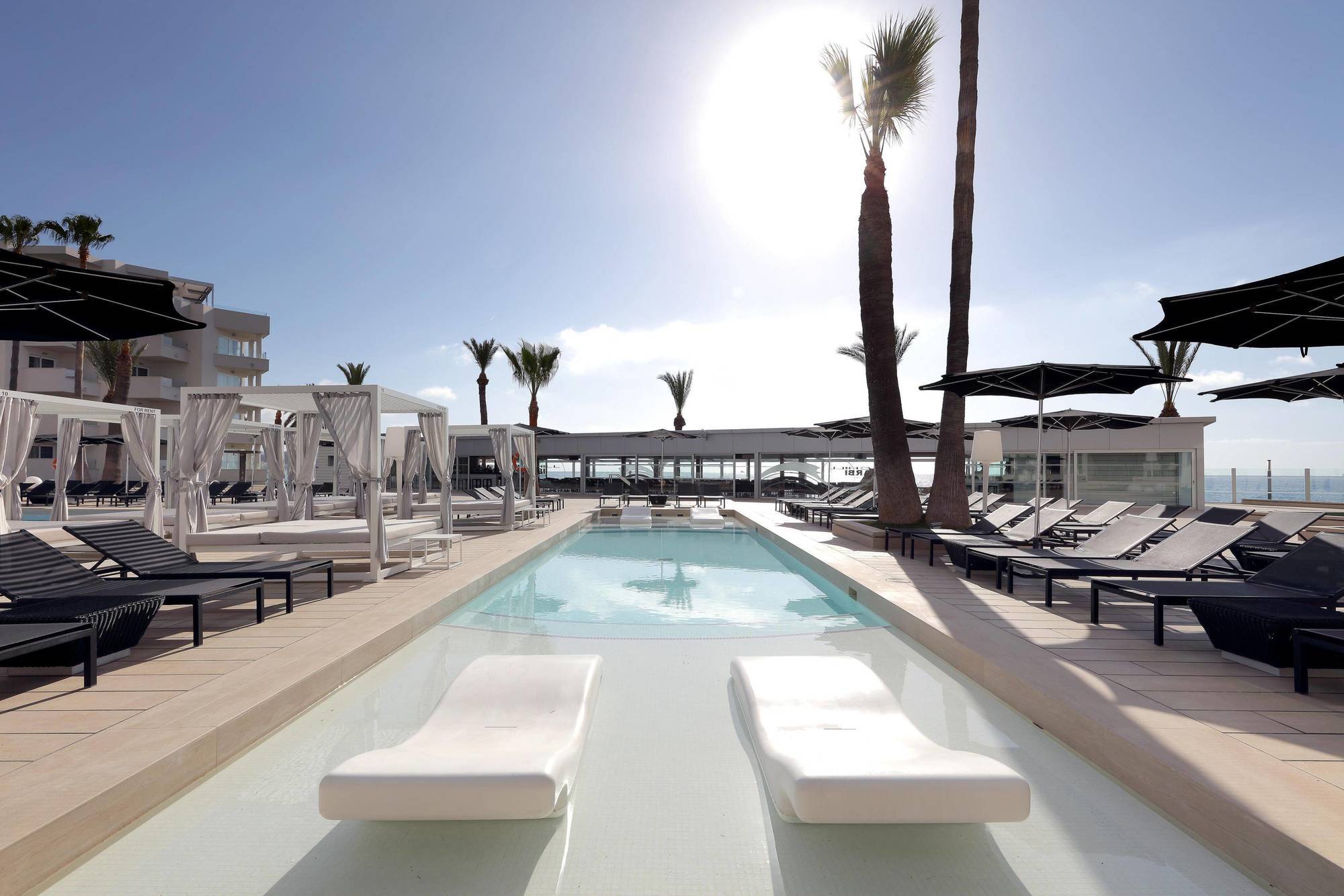 Design Hotel Club Garbi Playa d'en Bossa Bagian luar foto